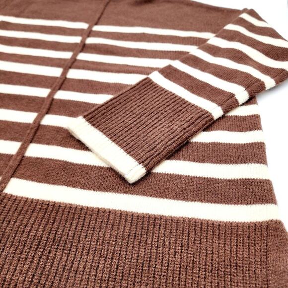 NWT Line & Dot Stripe Turtleneck Pullover Size XS - Picture 15 of 16
